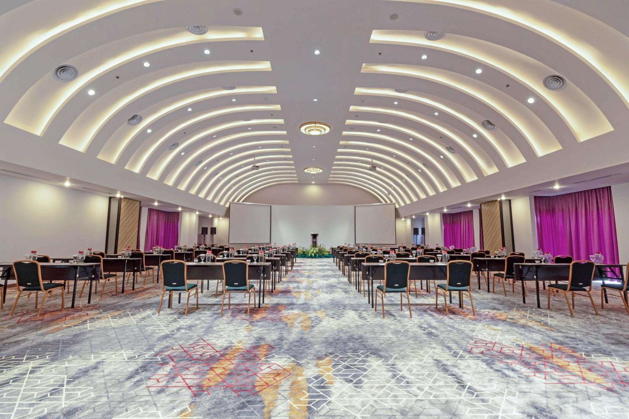 Mercure Pontianak City Center Zewnętrze zdjęcie