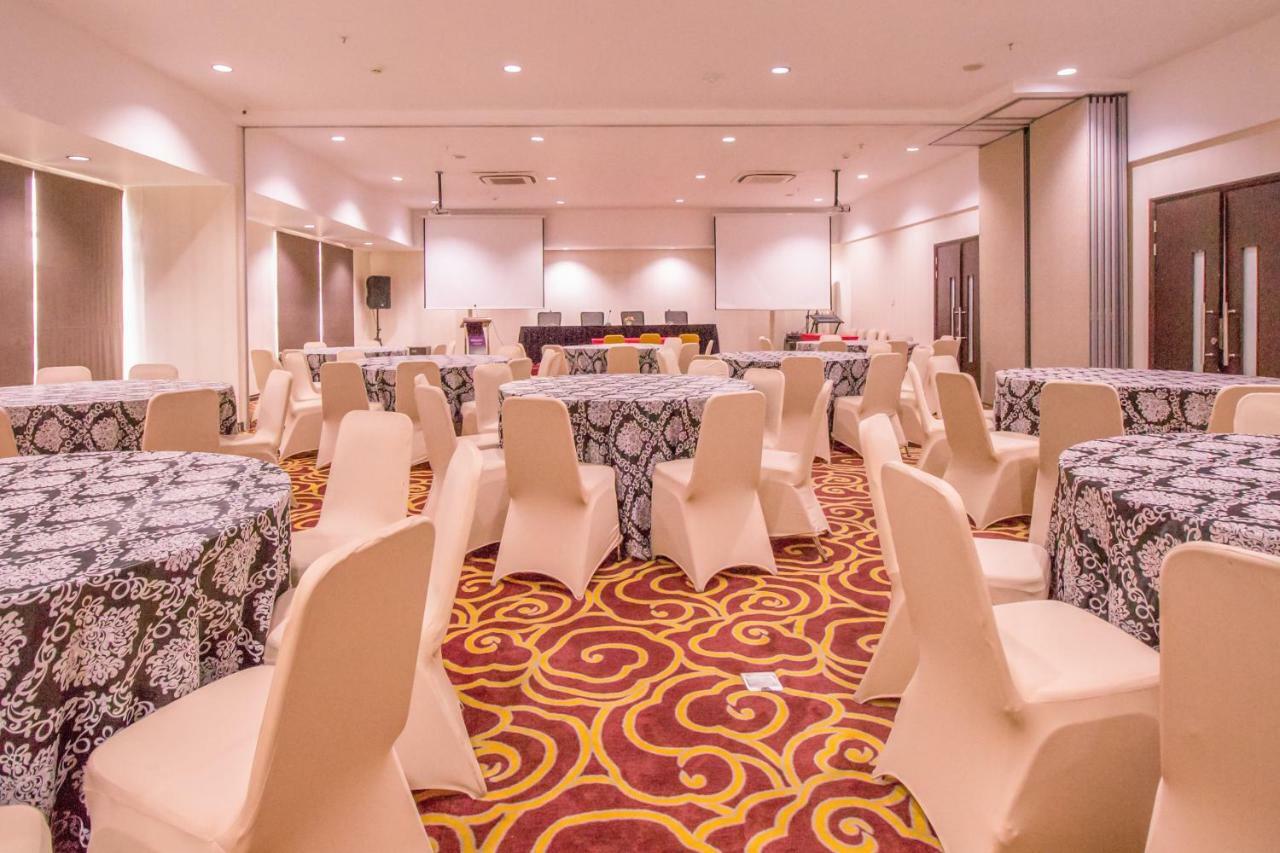 Mercure Pontianak City Center Zewnętrze zdjęcie